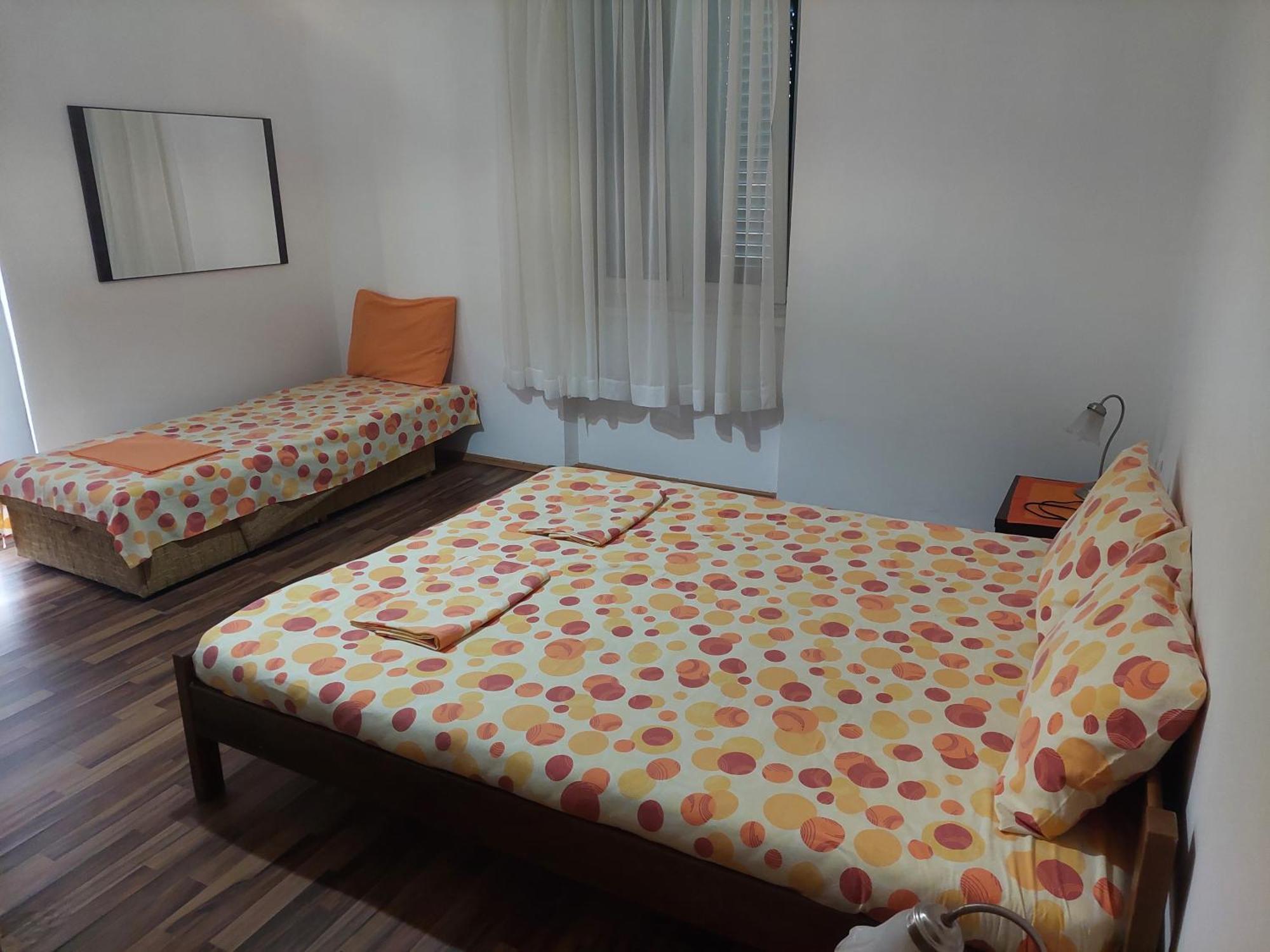 Kjara Apartments Tivat Buitenkant foto