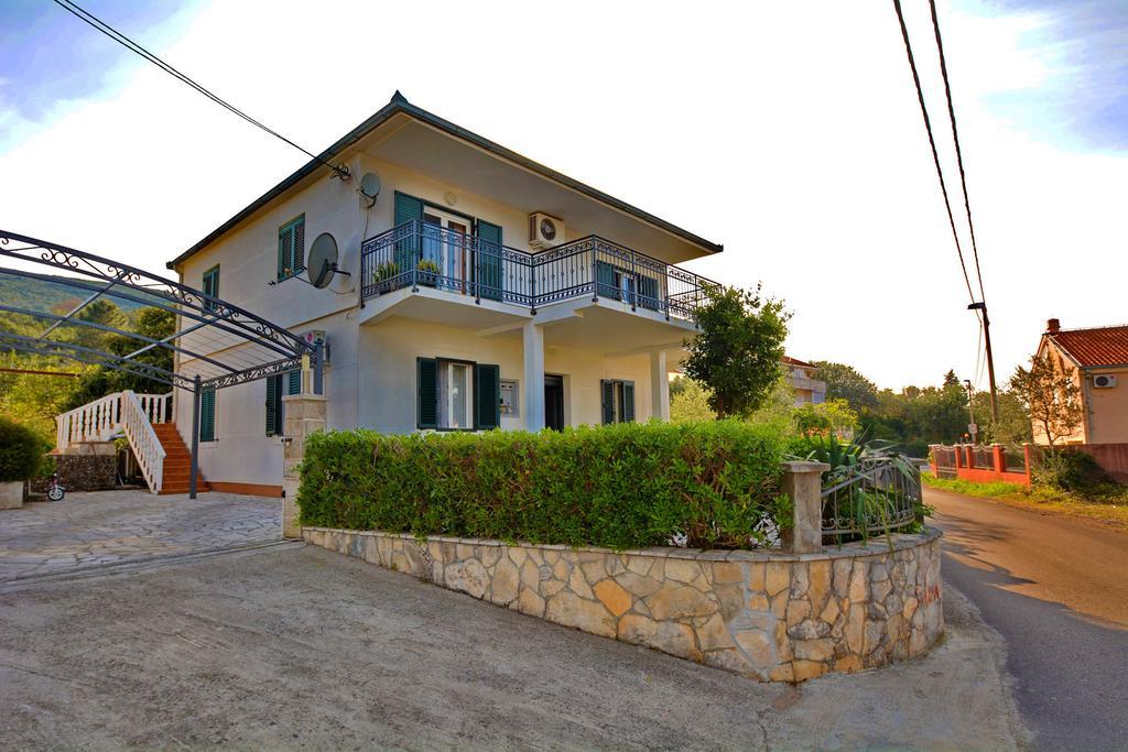 Kjara Apartments Tivat Buitenkant foto